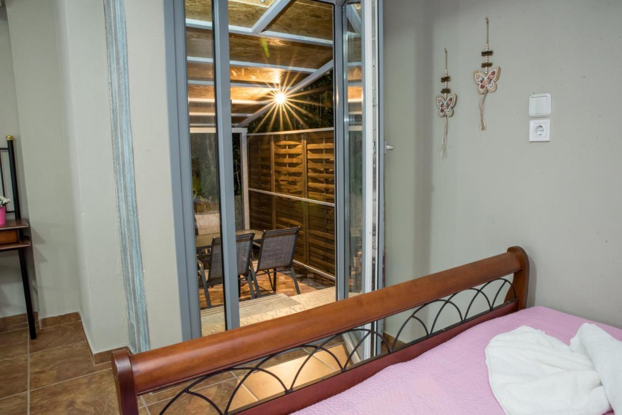 Villa Rafailia Olympiakí Aktí 外观 照片